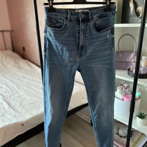 Stradivarius skinny jeans