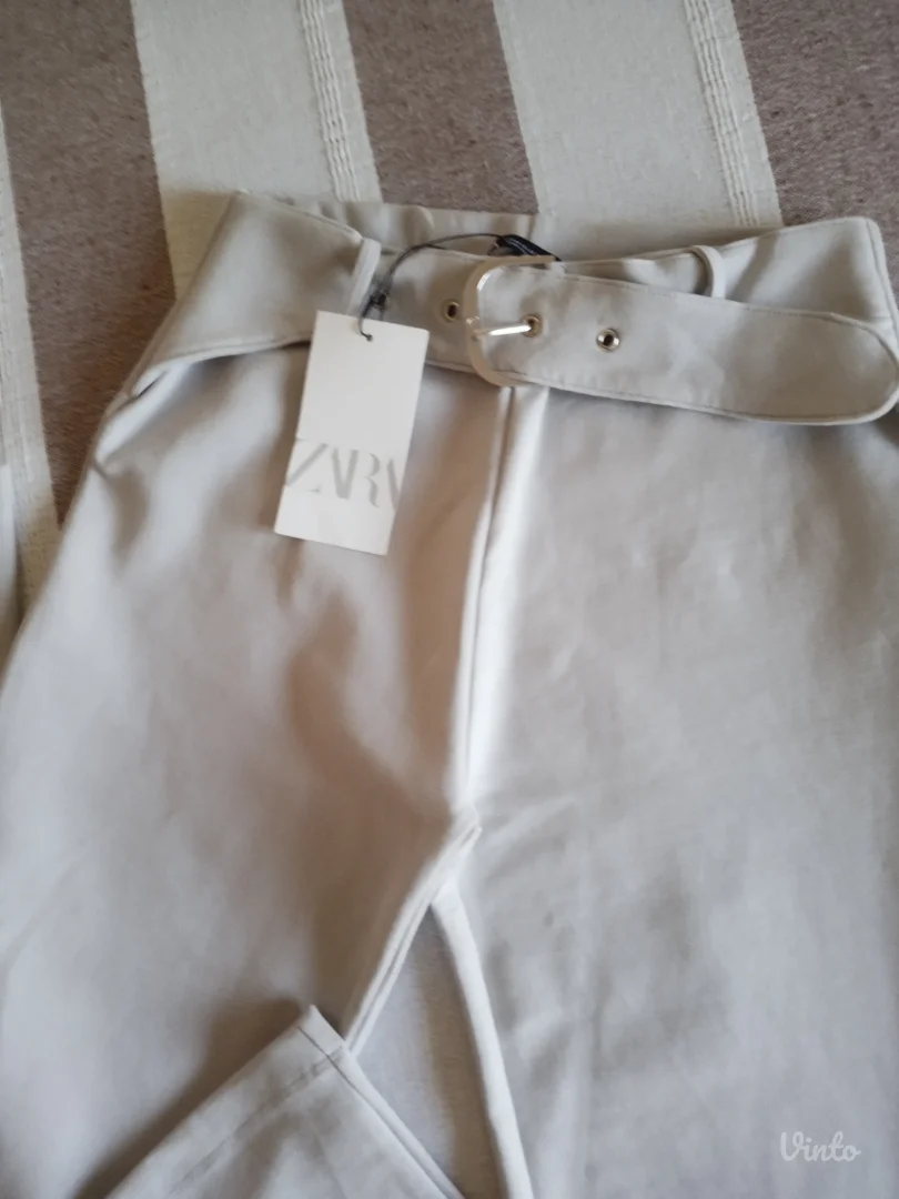 Zara, jeggings pantalone, nove, M