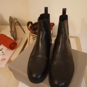 Vagabond, kožne čizmice 40