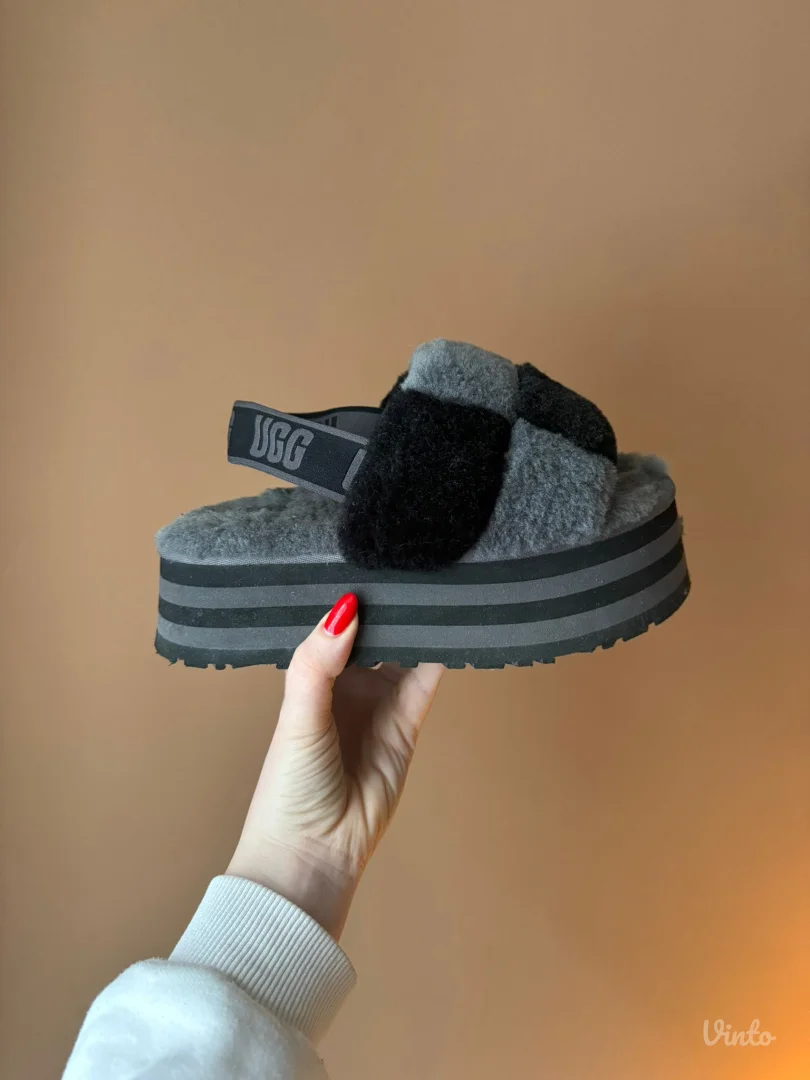 UGG papuce 38