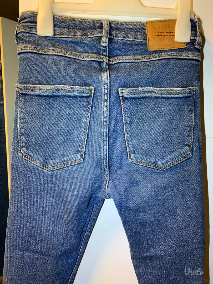 Zara - ženske farmerke