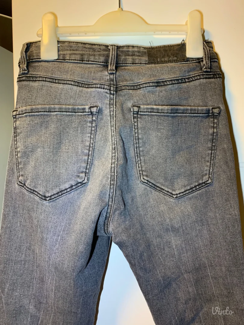 Stradivarius - ženske farmerke