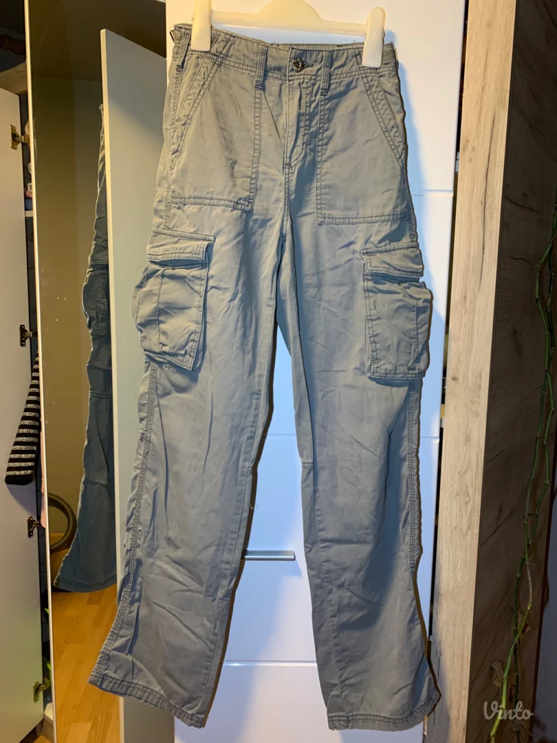 Bershka - cargo pantalone