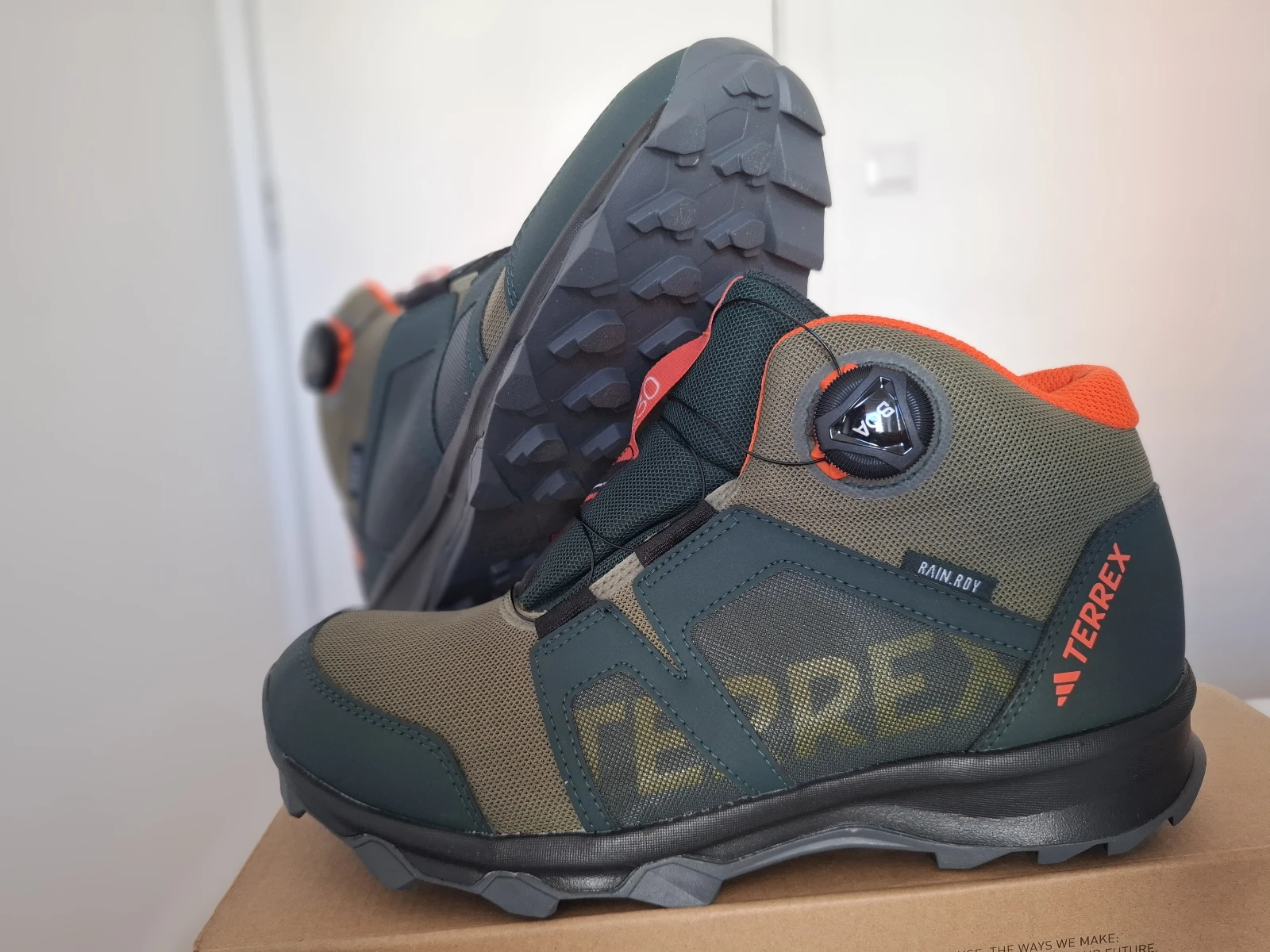 Adidas Terrex patike NOVO (veličina 40)