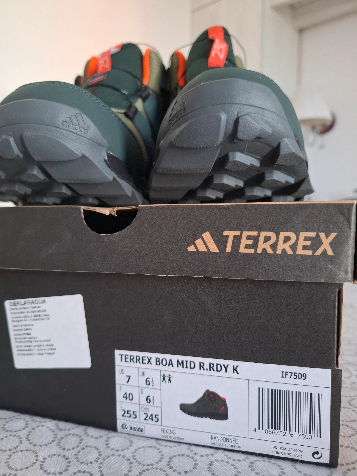 Adidas Terrex patike NOVO (veličina 40)