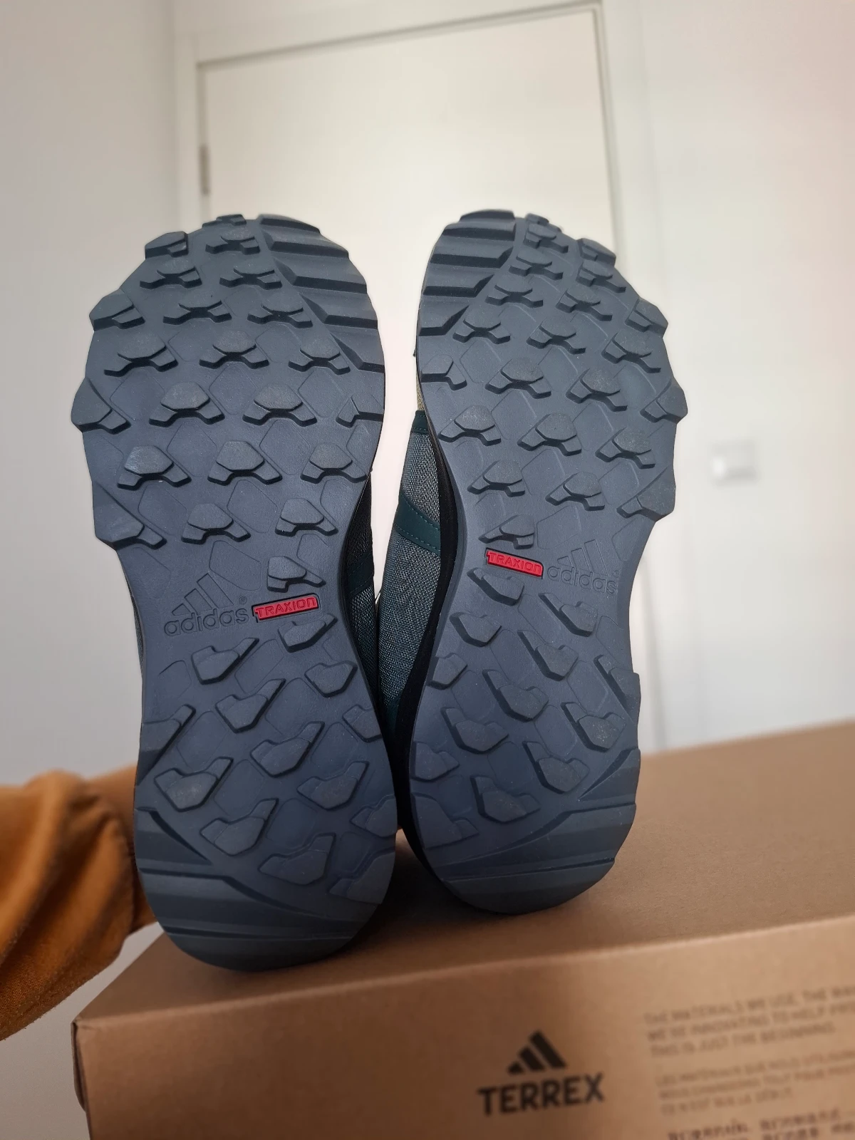 Adidas Terrex patike NOVO (veličina 40)