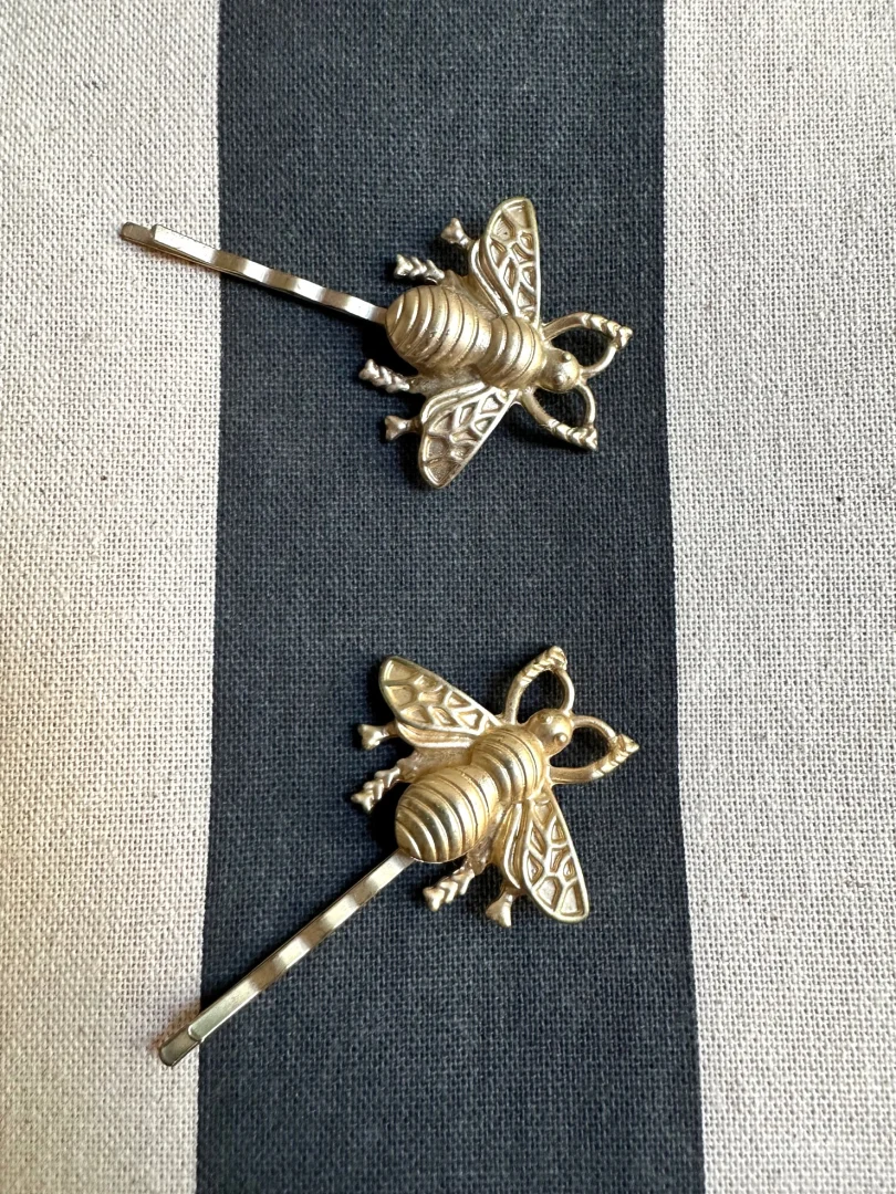 Šnalice u obliku pčelica