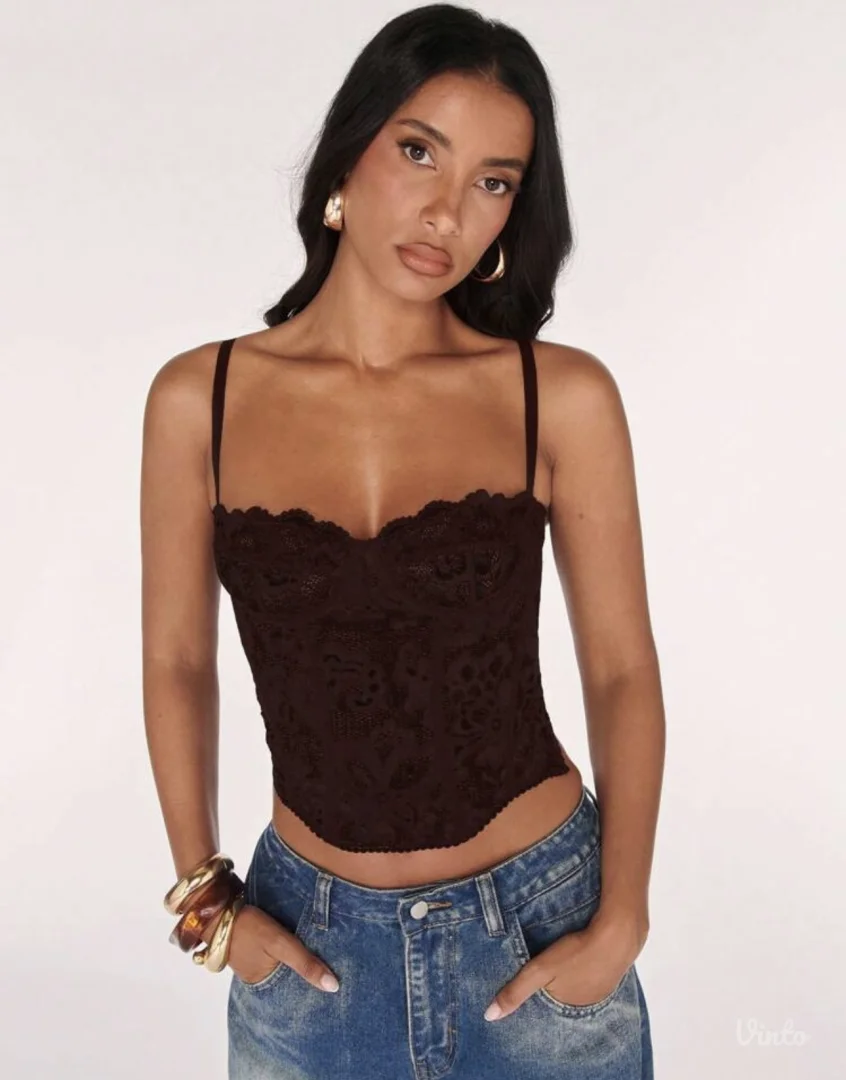 Novi korset sa etiketom