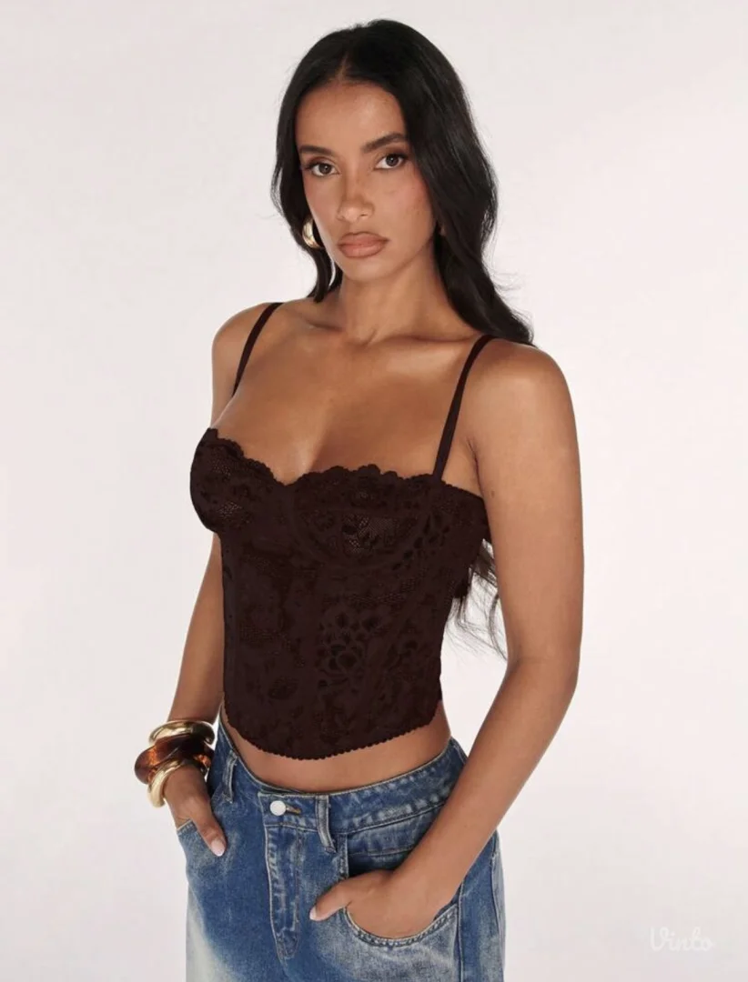 Novi korset sa etiketom