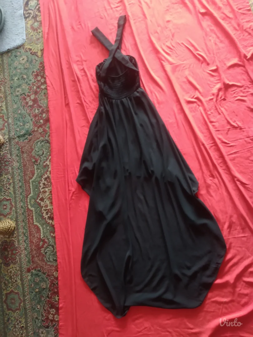 XS velicina crna haljina