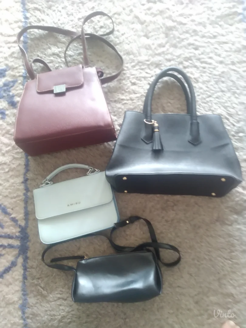 14 torbi i 2 nesesera