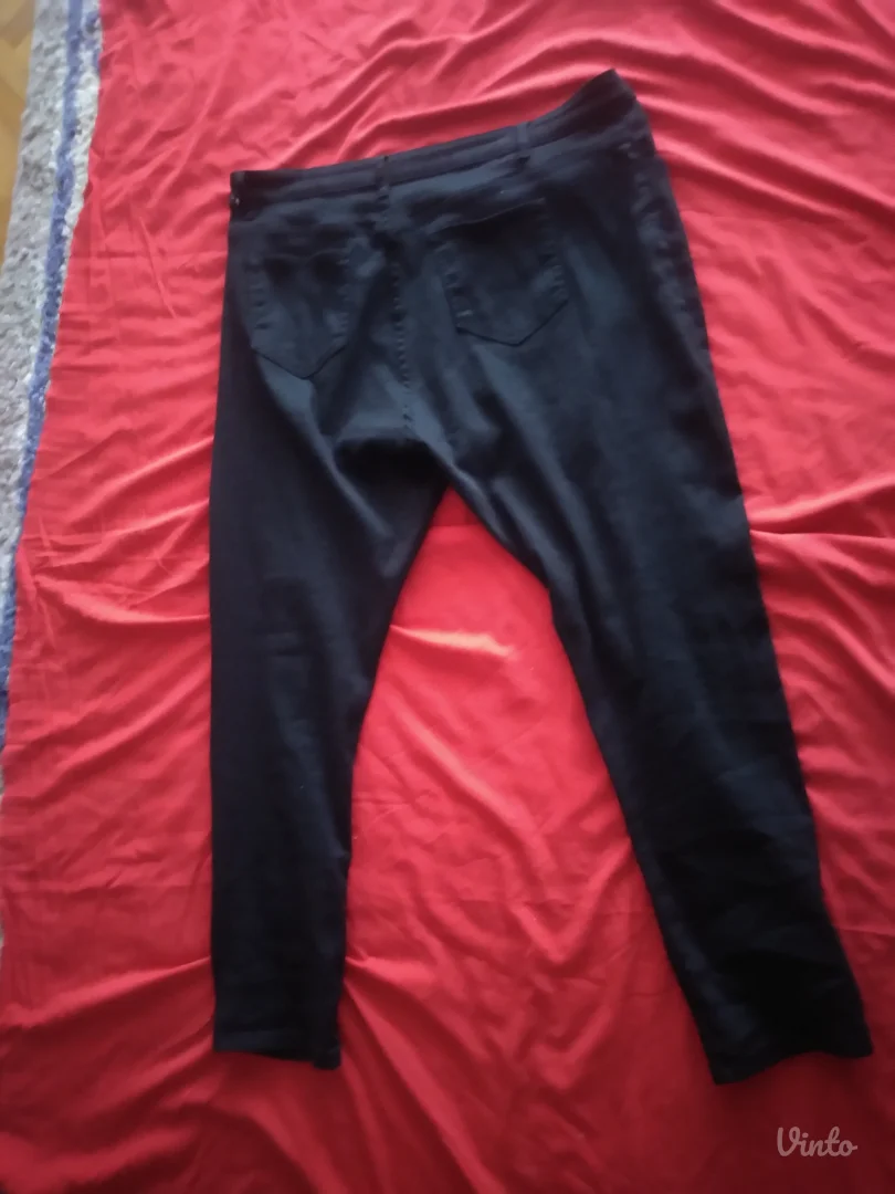 4XL velicina crne farke