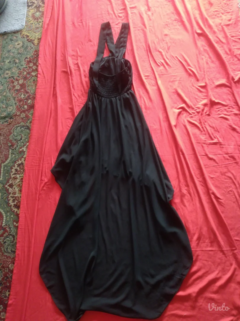 XS velicina crna haljina