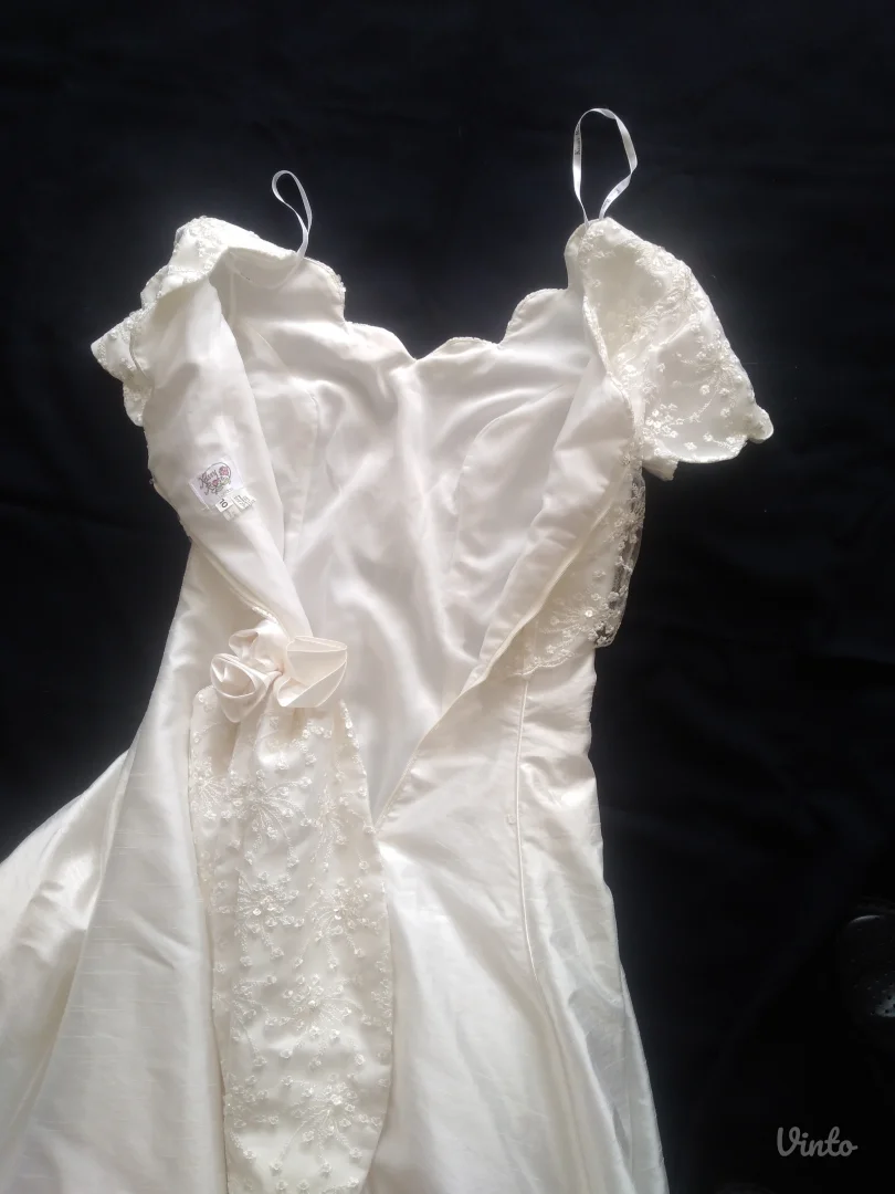 S velicina nezno krem vencanica