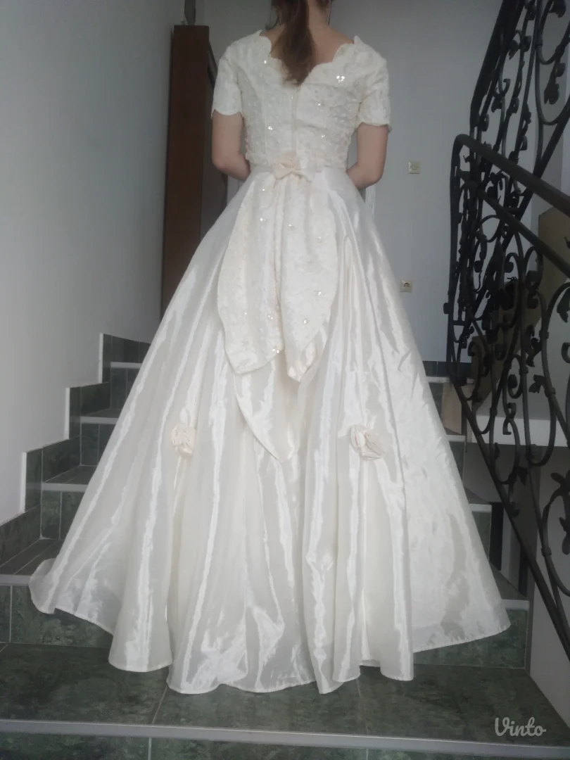 S velicina nezno krem vencanica