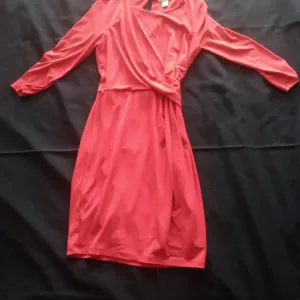 S velicina H&M haljina