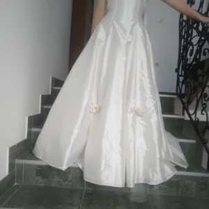 S velicina nezno krem vencanica