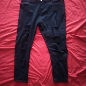 4XL velicina crne farke