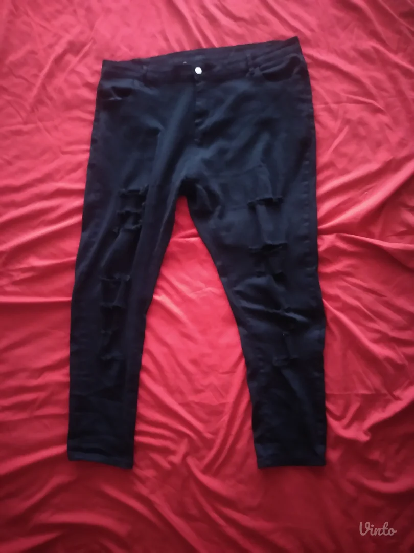 4XL velicina crne farke