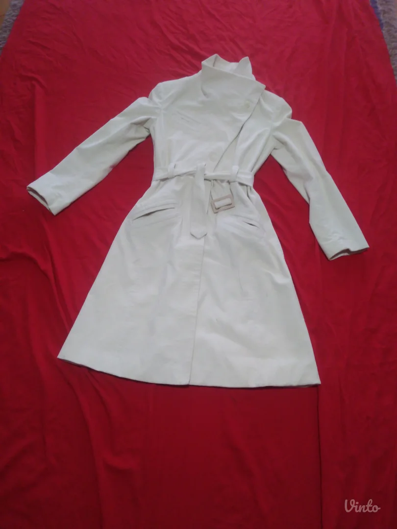 S velicina beli Vogeli kaput sa kaisem