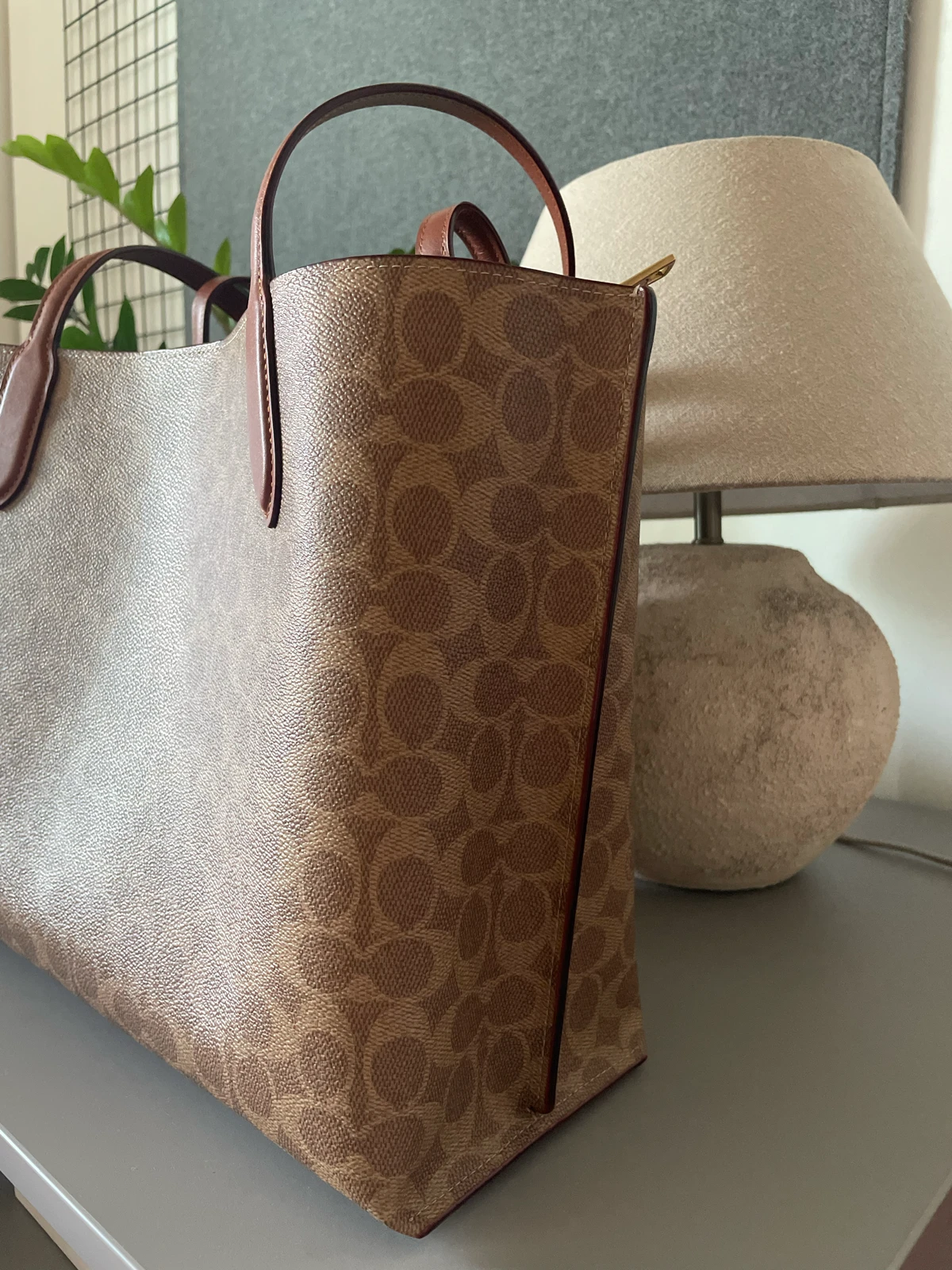 COACH WILLOW TOTE BAG IN SIGNATURE CANVAS