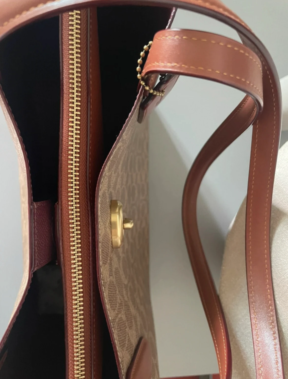 COACH WILLOW TOTE BAG IN SIGNATURE CANVAS