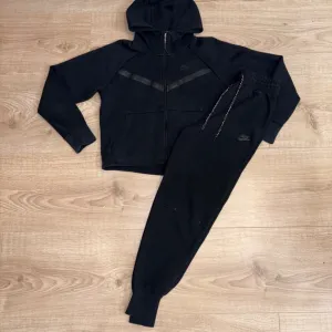 Nike Tech Fleece Komplet