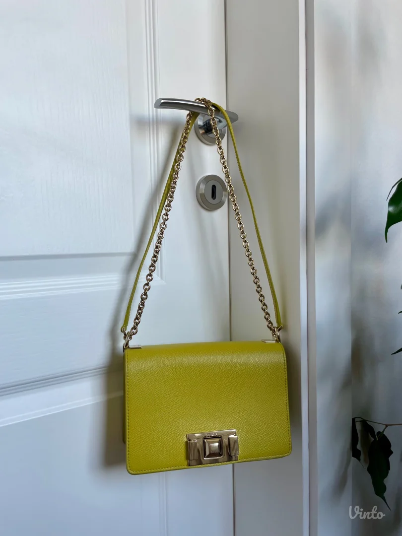 Furla torbica 130€