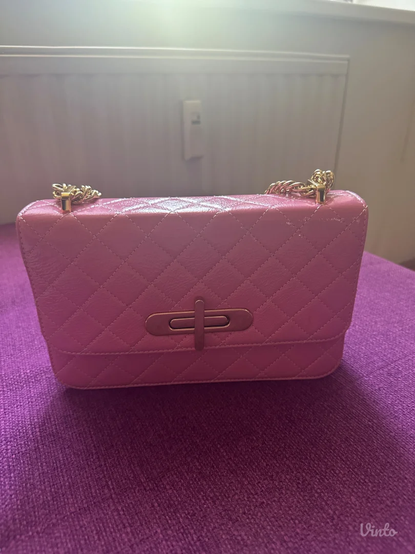 Prelepa MONA torbica