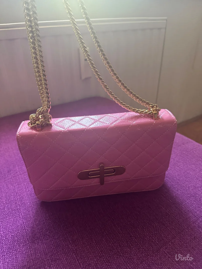 Prelepa MONA torbica