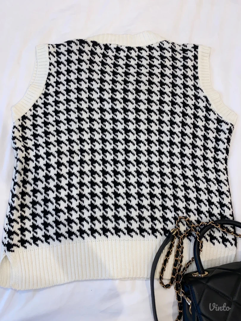 Džemper sa V prorezom na vratu, bez rukava, nov