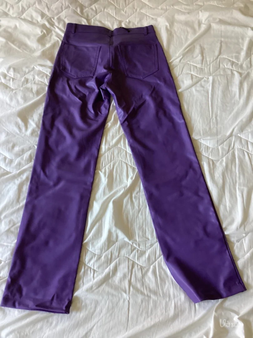 ZARA nove pantalone - Novo