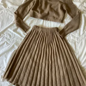 Oui luksuzni komplet od vune