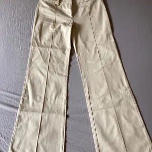 Patrizia Pepe fantasticne pantalone