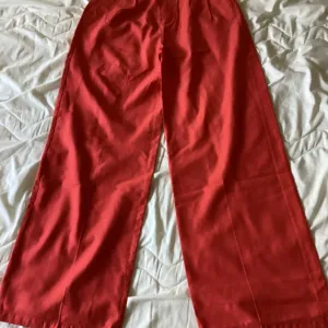 Bershka nove pantalone