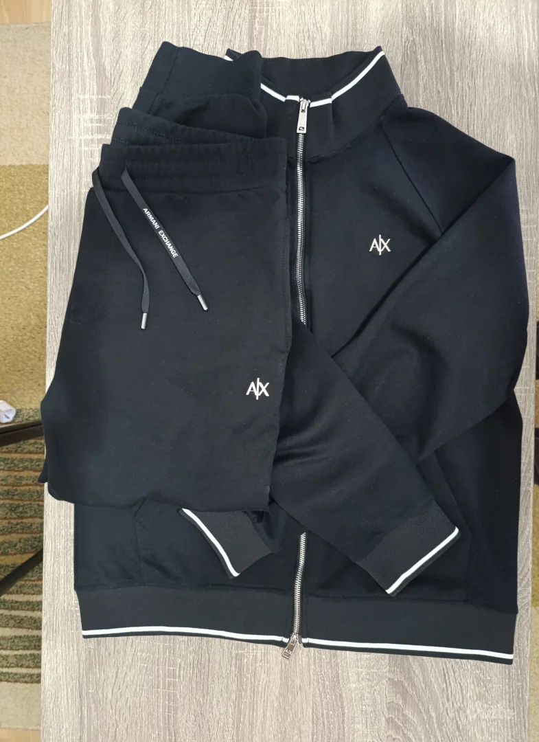 Armani exchange trenerka elegant