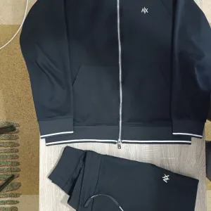 Armani exchange trenerka elegant