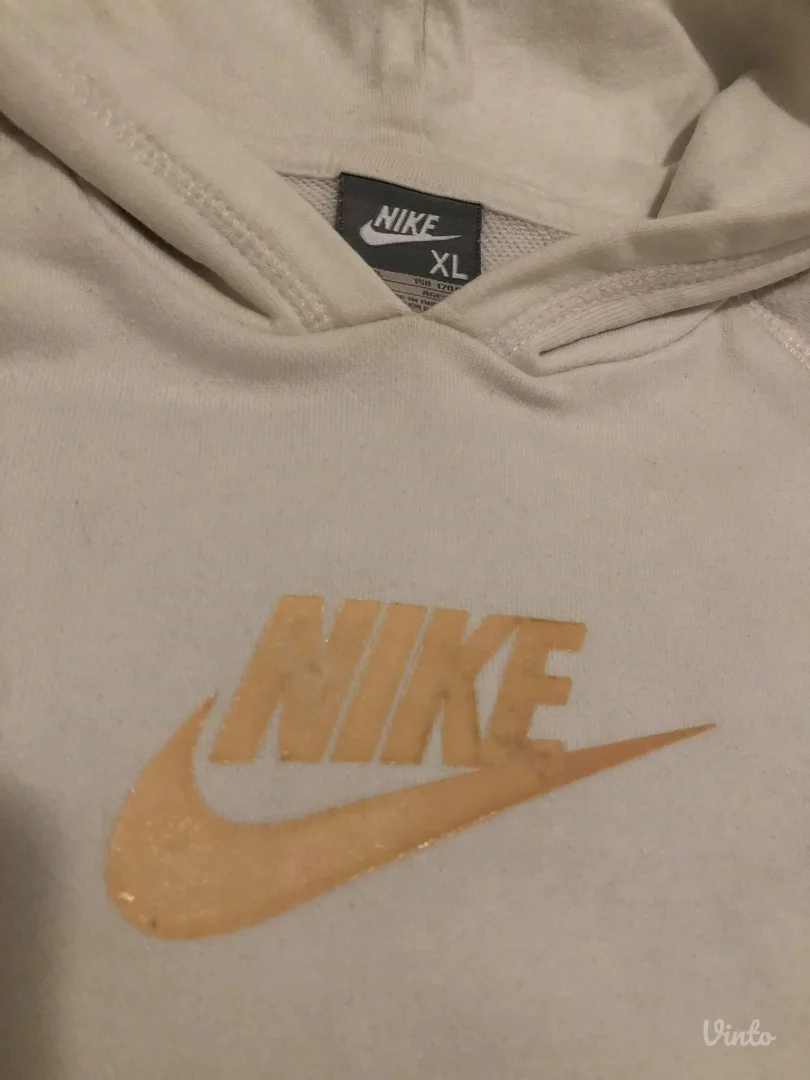 Nike beli duks (za 13-14 godina)
