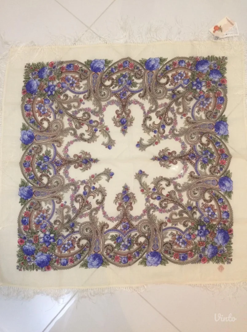 Ruska marama (100% vuna) 89x89 - NOVA