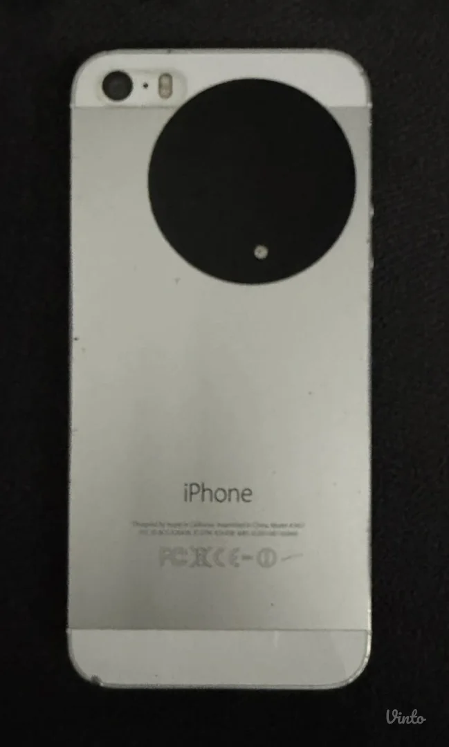 iPhone 5s mobilni telefon (16 GB) (Maske na poklon)