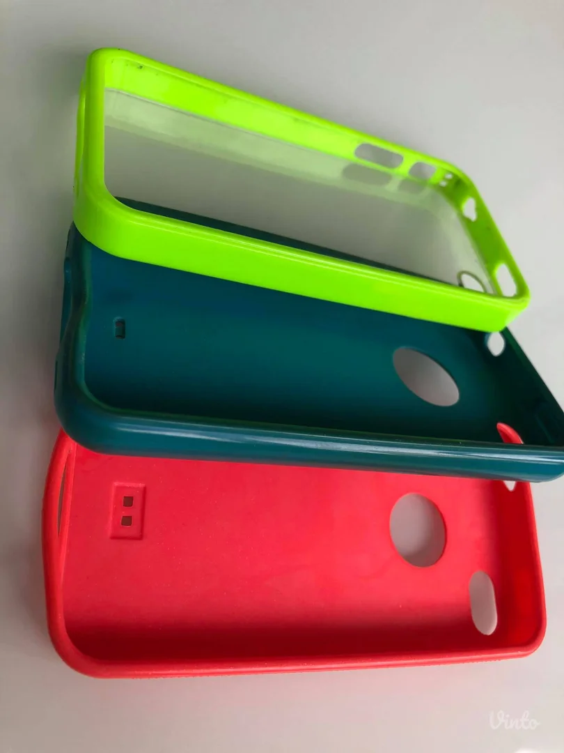 Maske za iPhone 4 (3 komada)