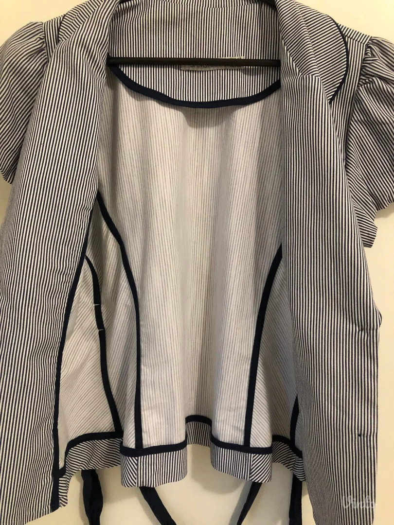 Blejzer kratkih rukava (40/42)