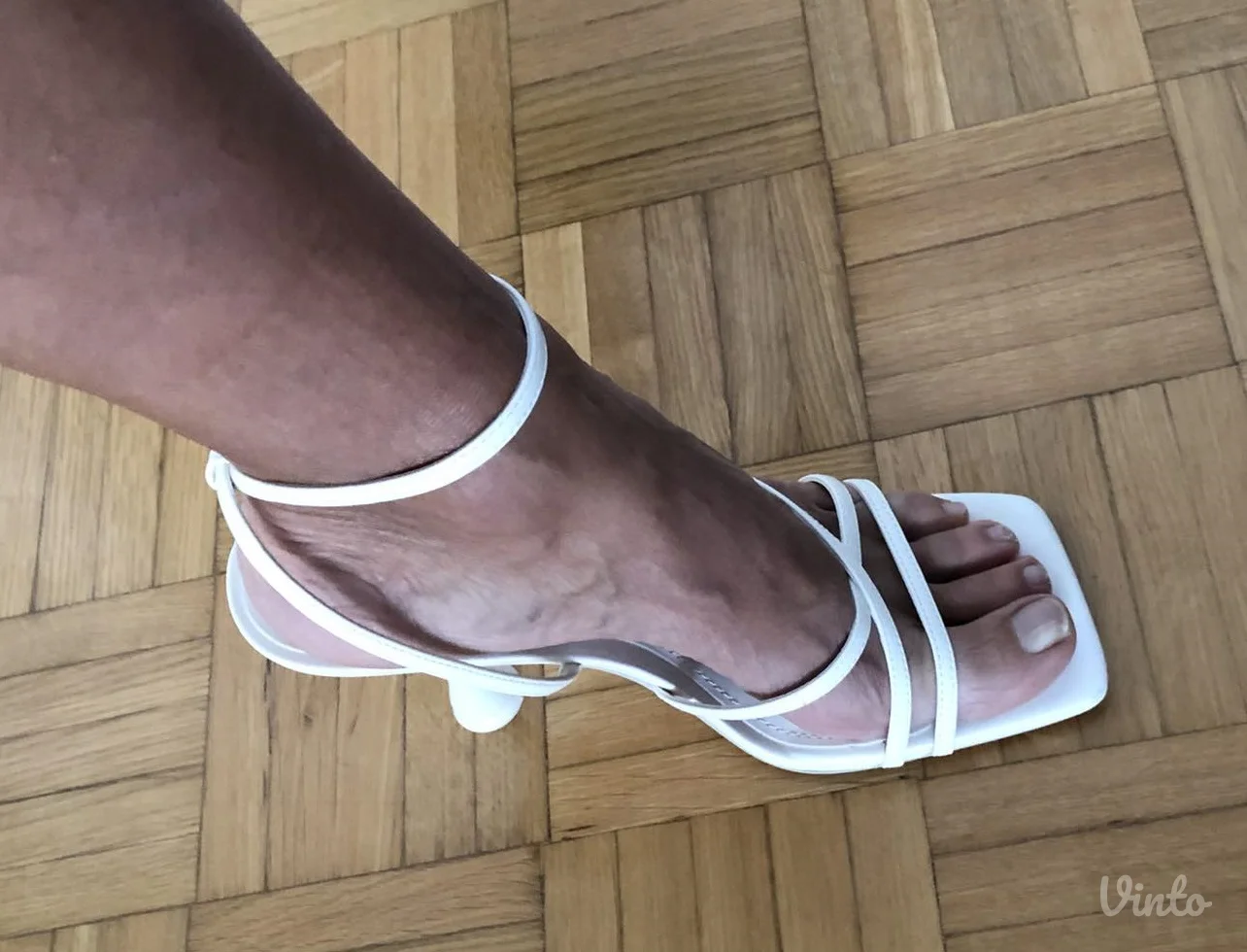 ZARA sandale na štiklu (40)