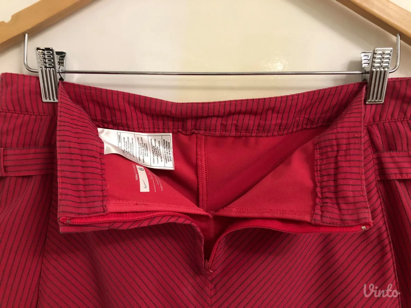 NIKE FIT DRY teniska suknjica sa šortsem (nenošena)