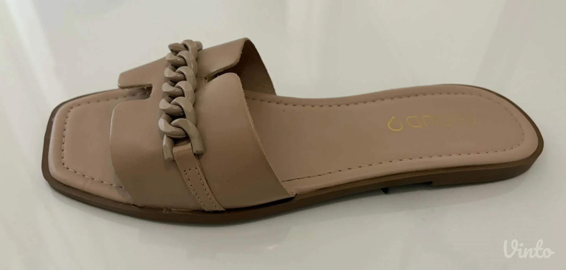 "Cloud 9" kožne papuče - NOVE