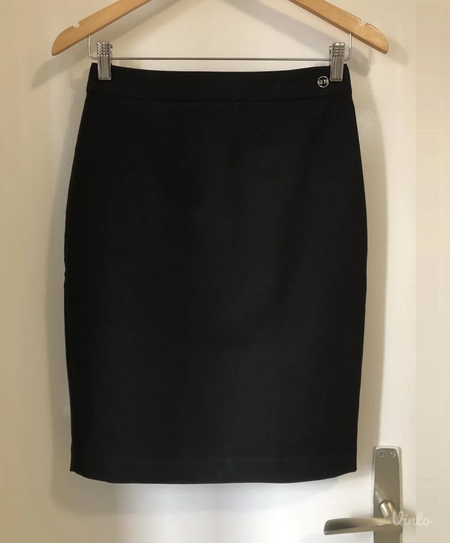 ORSAY crna elegantna uska suknja