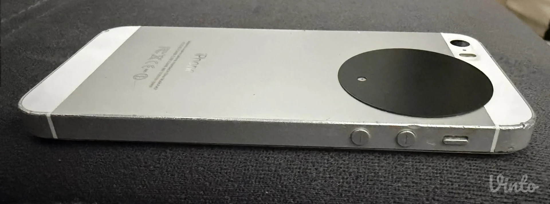 iPhone 5s mobilni telefon (16 GB) (Maske na poklon)