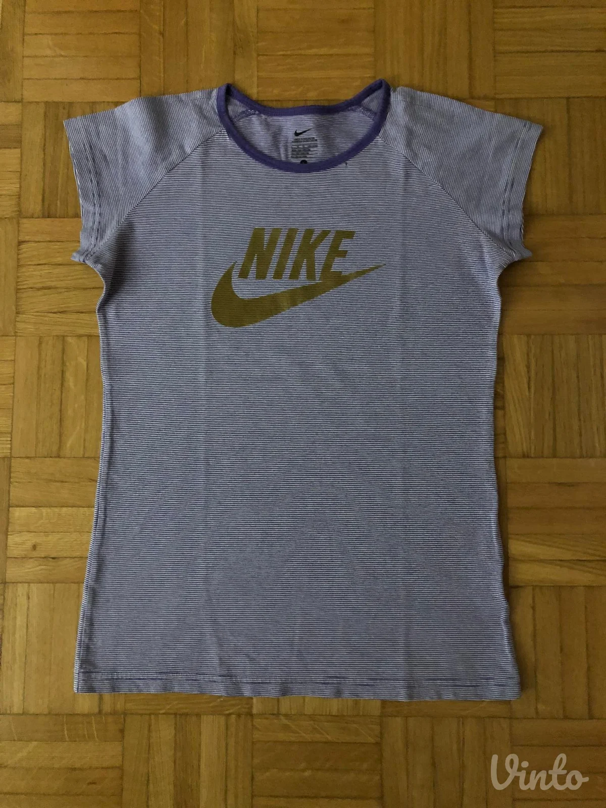 NIKE majica za 12/13 godina - nenošena