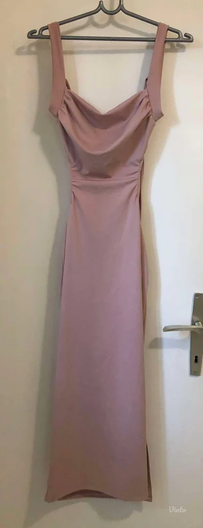 Roza elegantna haljina bez leđa