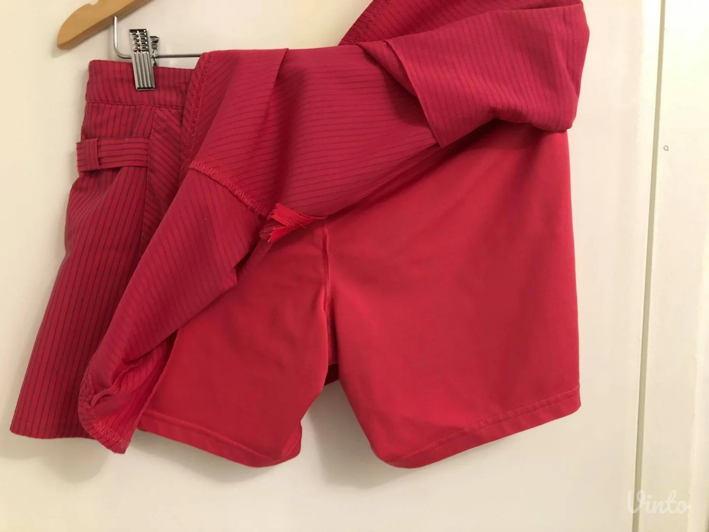 NIKE FIT DRY teniska suknjica sa šortsem (nenošena)